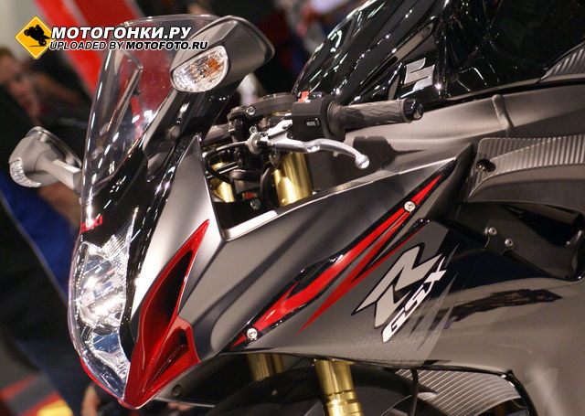 Дизайн обтекателей Suzuki GSX-R (2011)